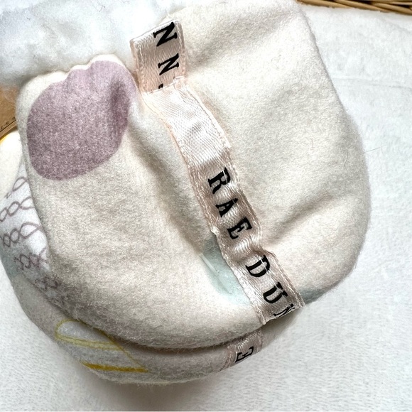 Rae Dunn New EASTER Egg Faux Sherpa Slippers Cream Small Medim S M 5 7 - Picture 15 of 17